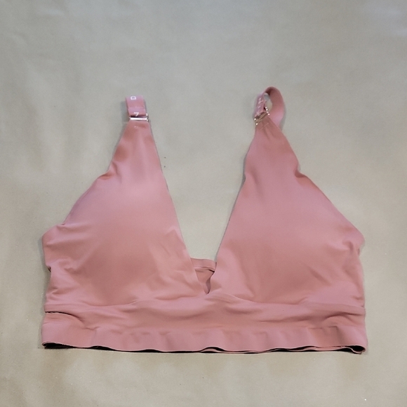 Danskin Intimates Size M Dusty Rose Wireless Deep Plunge V-Neck Bralette - Picture 1 of 5